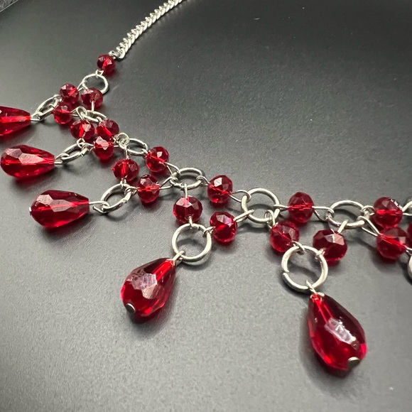 C 1946 Signed Ruby Red and Silver Tone Chain Bib Necklace - Picture 2 of 4